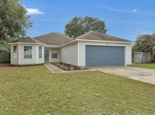 6613 Fairmont St, Navarre, FL 32566
