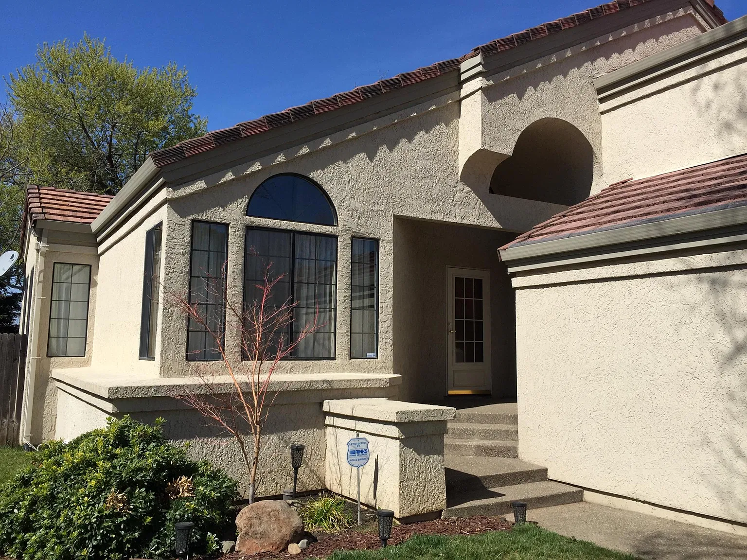 4 bed, 2426 sqft, $3,350 — Photo 3