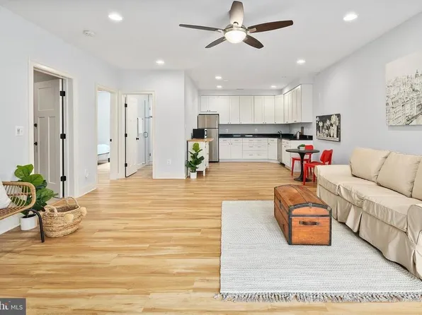 1036 N Danville St, Arlington, VA 22201