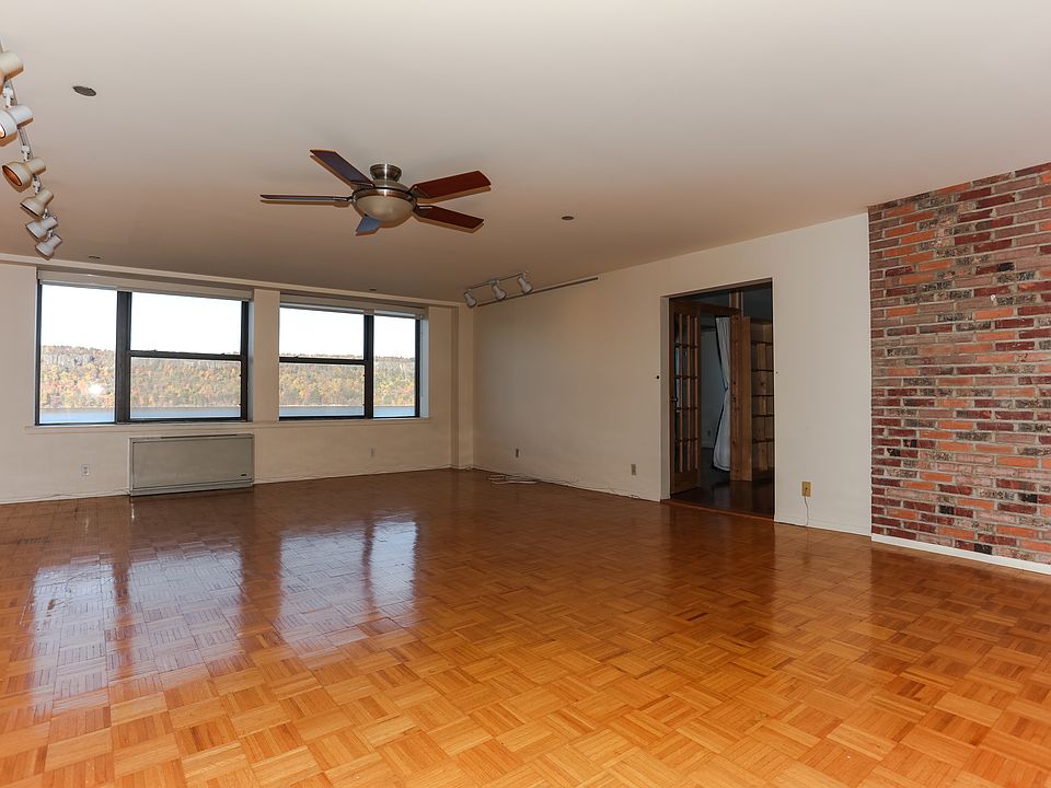 1st image of 23 Water Grant St #7AP