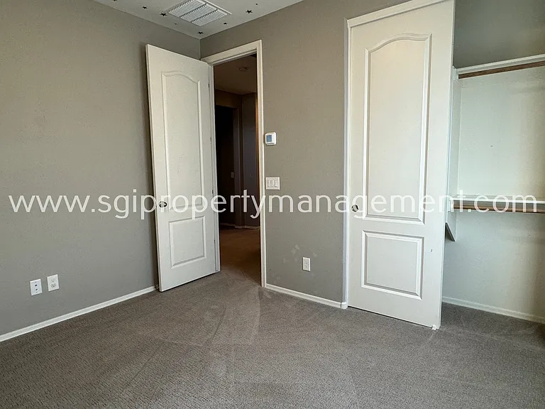 21080 W Almeria Rd — Photo 10