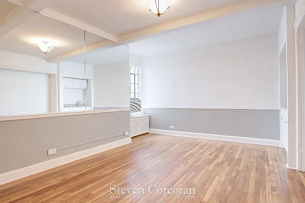 Sold by Steven Corcoran Real Estate | media 7