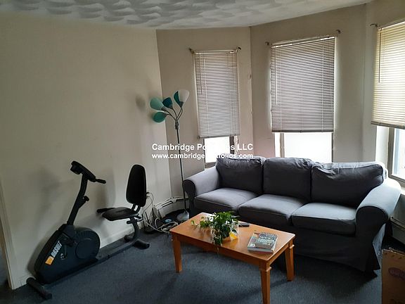 Living Room (current condition with Carpet, will have Hardwood Floors Installed) (will be newly painted)