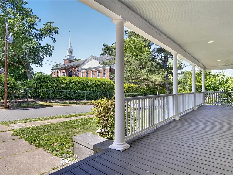 114 Forest Ave — Photo 45