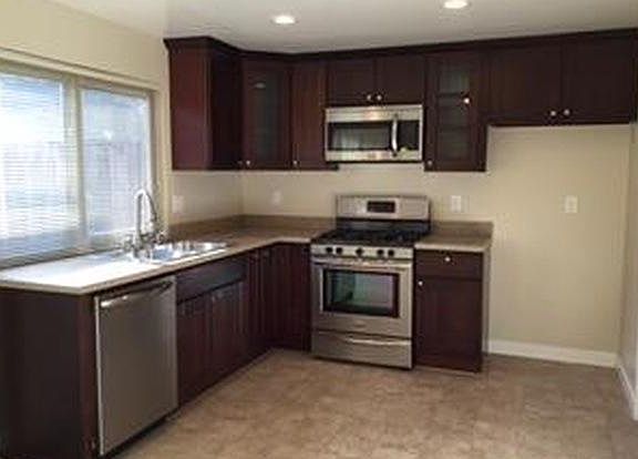 5th image of 883 Beaver Creek Way