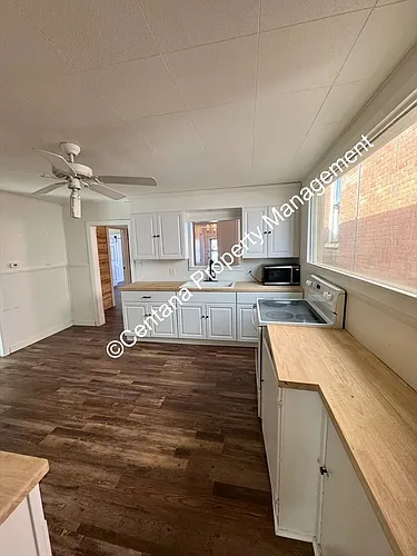 854 Main Photo 1