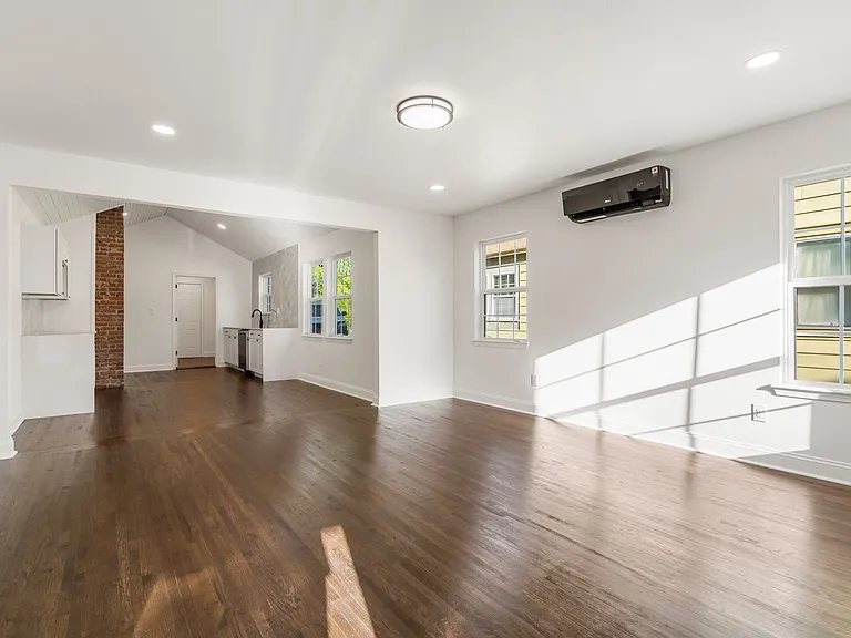 1166 N Boston Pl — Photo 5