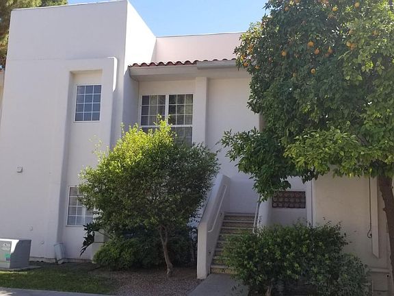 3rd image of 5200 S Lakeshore Dr APT 215
