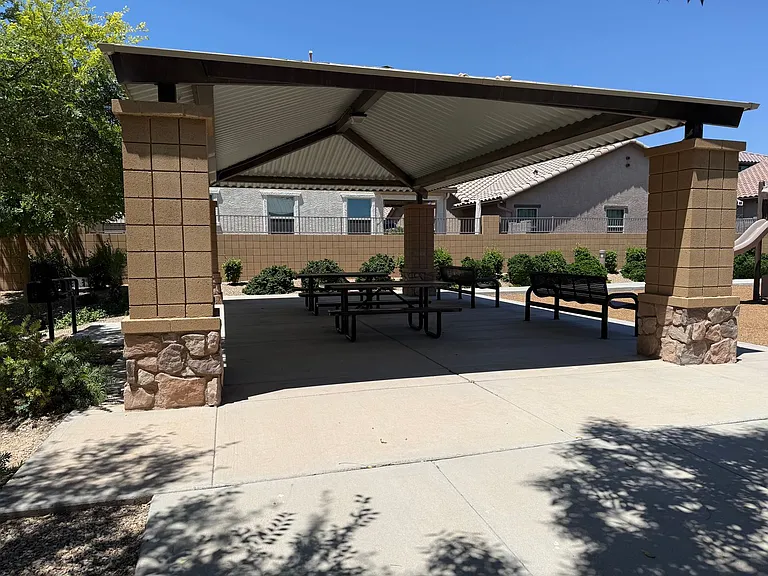 16668 W Sierra St — Photo 14