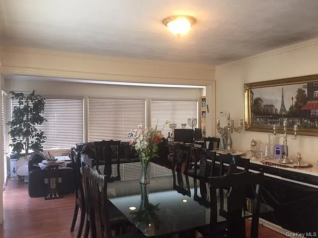 6 bed, 3.0 bath, 2773 sqft, $7,800 — Photo 3