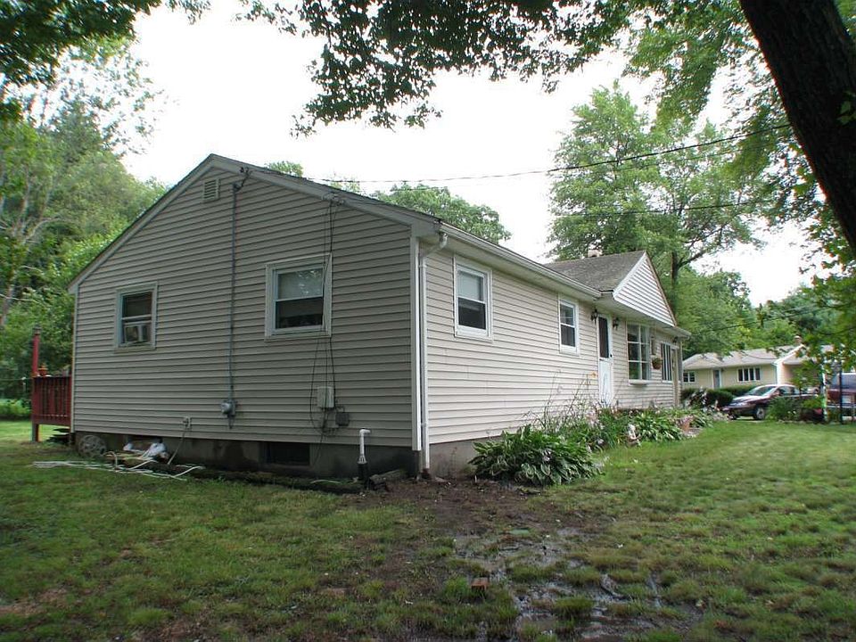 2nd image of 173 Prospect St