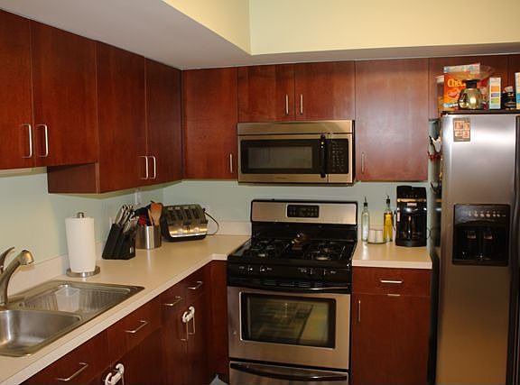 2nd image of 635 Perrie Dr APT 404