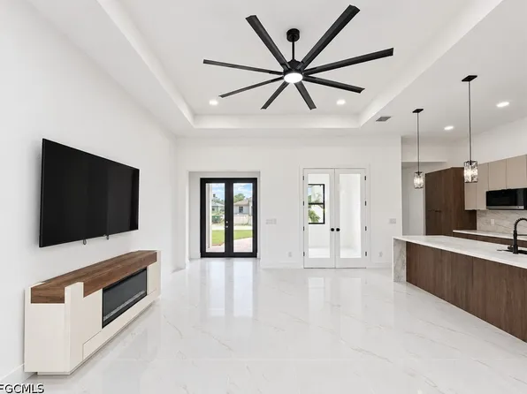 2127 NE 34th Terrace Cpe, Coral, FL 33909