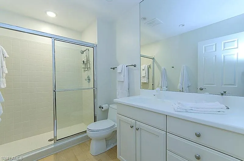 2 bed, 2.0 bath, 1064 sqft, $6,000 — Photo 2