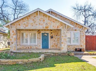 1917 Carleton Ave, Fort Worth, TX 76107
