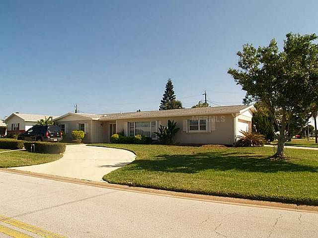 1st image of 300 Fordham Dr