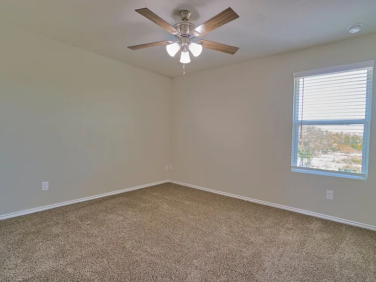 486 Abigail Aly — Photo 20