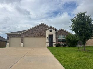 7414 Saint Andrews Dr, Navasota, TX 77868