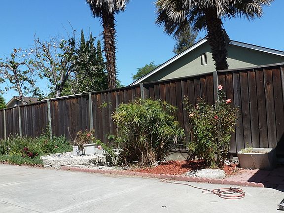 4th image of 378 Lassenpark Cir