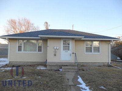 1st image of 2120 Metropolitan St