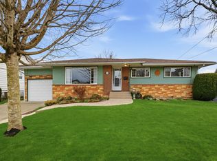 9742 Juniper St, Chilliwack, BC V2P 5J1