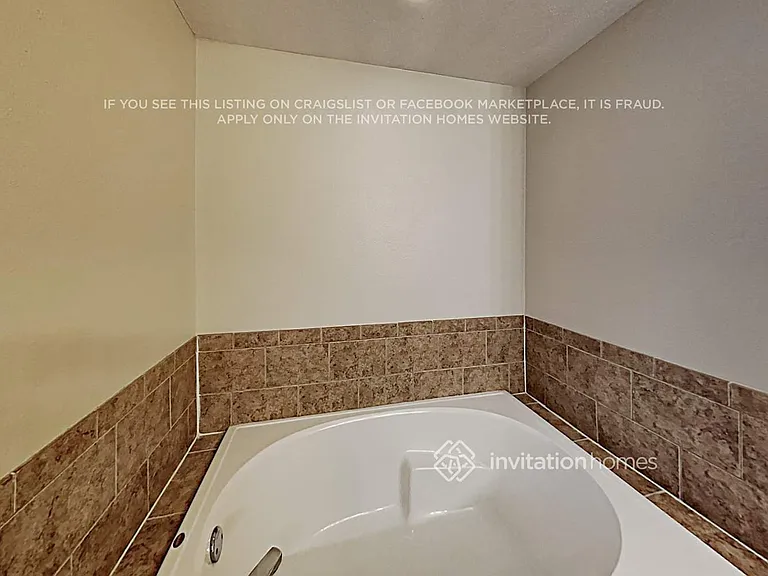 1404 Windy Bluff Dr — Photo 15