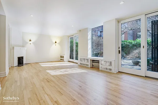 Rented by Sotheby's International Realty | media 45