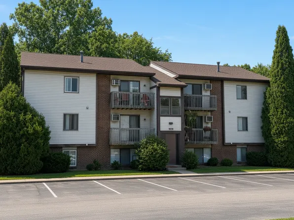 Spansail Court Apartments