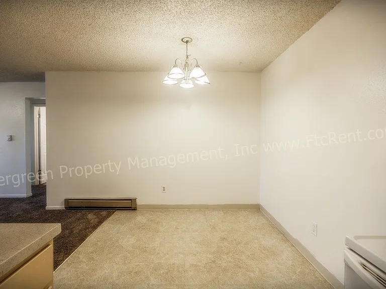 2034-2036 W Plum St — Photo 27