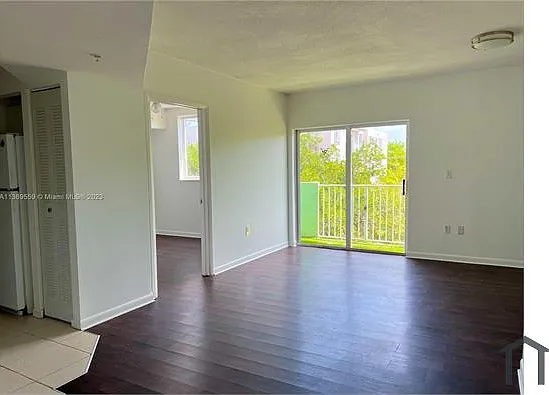 2600 NW 23rd Ct #303 — Photo 3