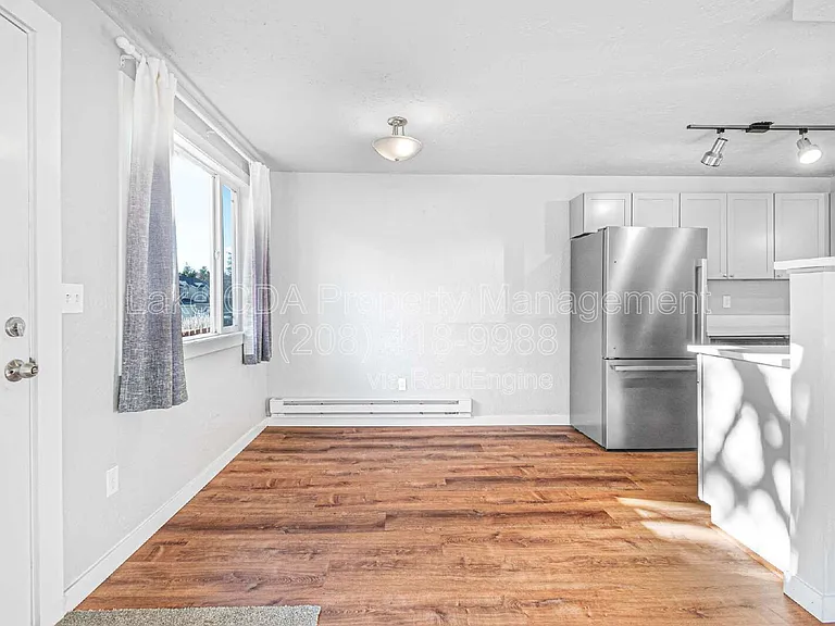 1419 E Stiner Ave #1419 — Photo 6