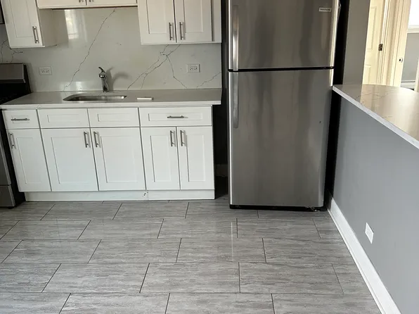 441 22nd Ave, Bellwood, IL 60104