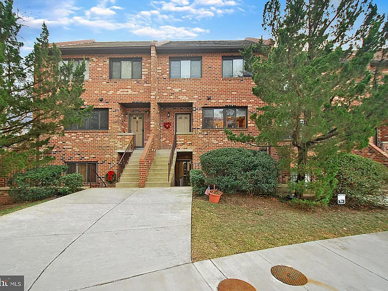 3854B Steppes Ct — Photo 14