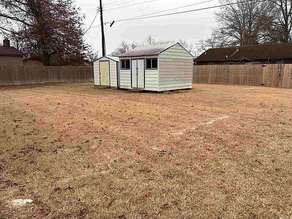 4th image of 311 Clifton Dr