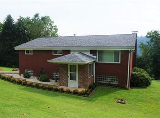 409 Herman Ln, Greenock, PA 15047