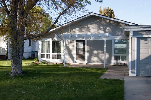 2820 Parklake Dr Photo 1