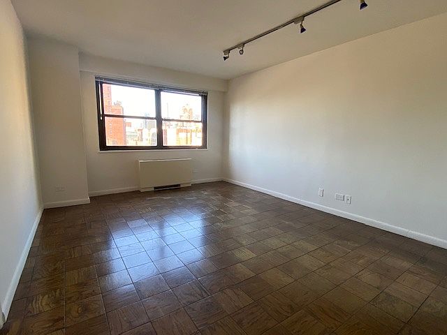 1st image of 300 W 55th St APT 10A