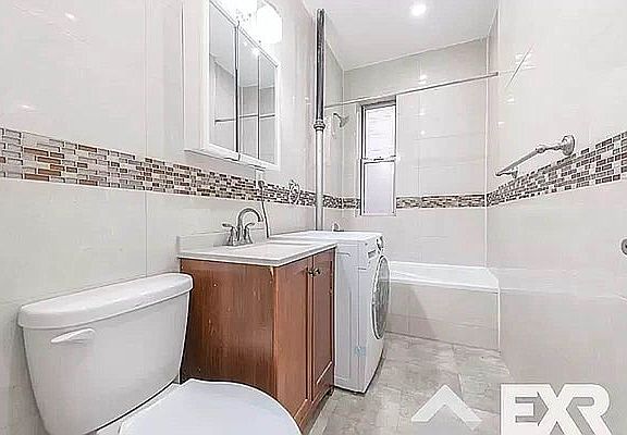 2nd image of 864 Nostrand Ave APT 1