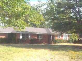 812 Wildwood Rd, Daingerfield, TX 75638