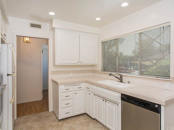 4th image of 8531 Garden Grove Ave