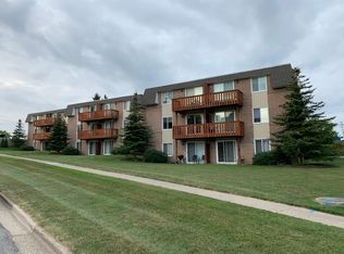 445 Shawmut Blvd NW, Grand Rapids, MI 49504