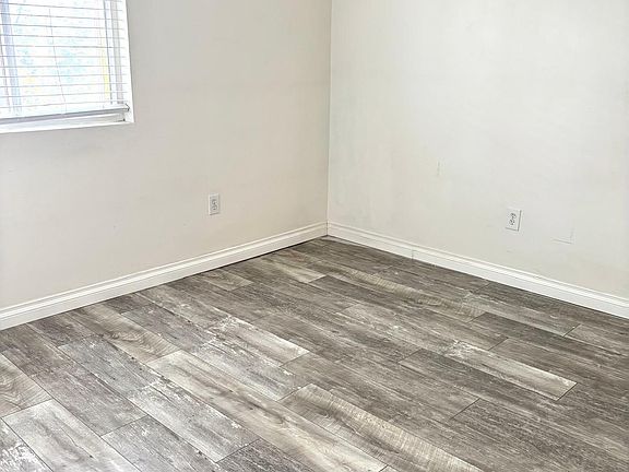 2nd image of 550 S 400 E APT 3307