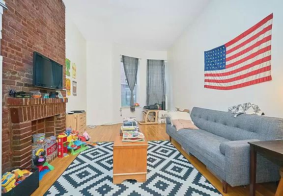 2nd image of 342 W 88th St APT 2A