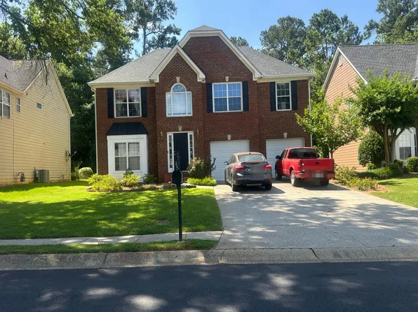 1085 Laurel Cove Dr, Snellville, GA 30078