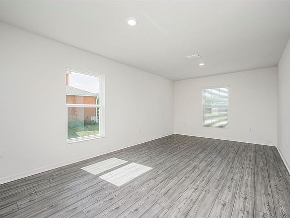 5th image of 4618 SW Cacao Street