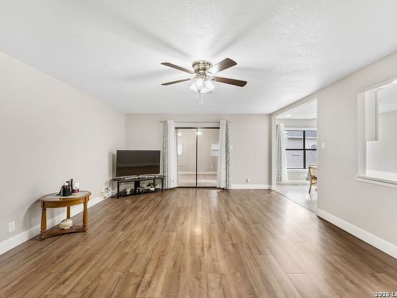 5th image of 9238 Bowen Dr