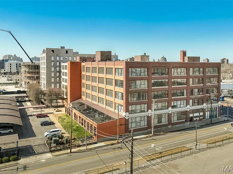 4100 Forest Park Ave #501 — Photo 1