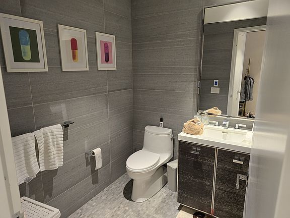 4th image of 252 South St #9G