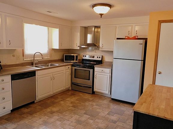 2nd image of 6065 Bannister Dr