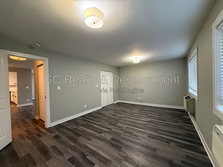 800 Graceland Ave #105 — Photo 9